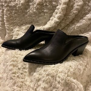 Treasure & Bond Women’s Black Leather Mules Size 5